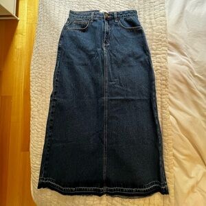 BDG Dark Blue Denim Maxi Skirt with Contrast Stitching